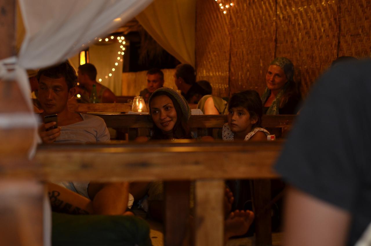 Sea Bird Beach Cafe & Cottages Morjim Kültér fotó