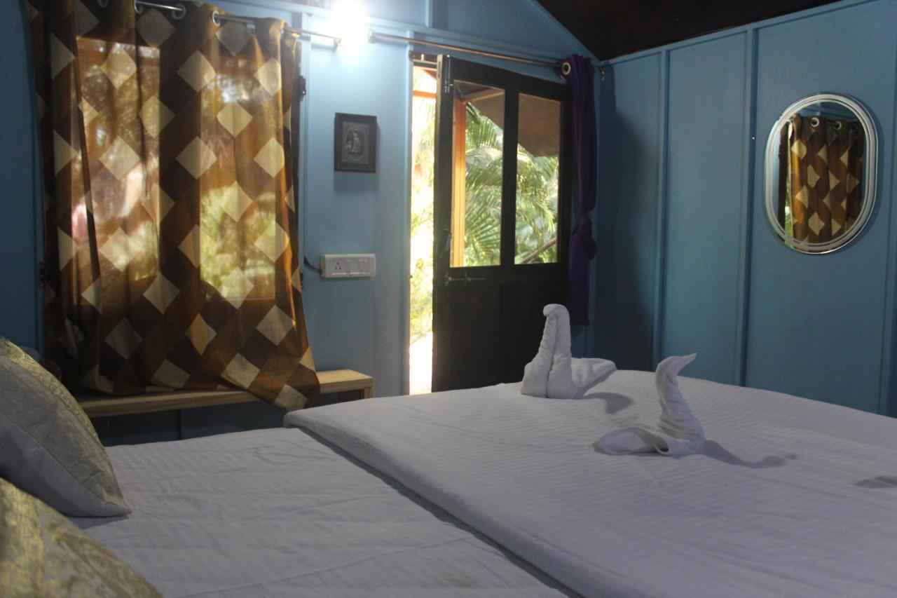 Sea Bird Beach Cafe & Cottages Morjim Kültér fotó